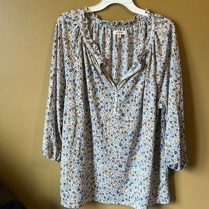 Womens 1X Max Studio yellow/blue/white flowered shirt